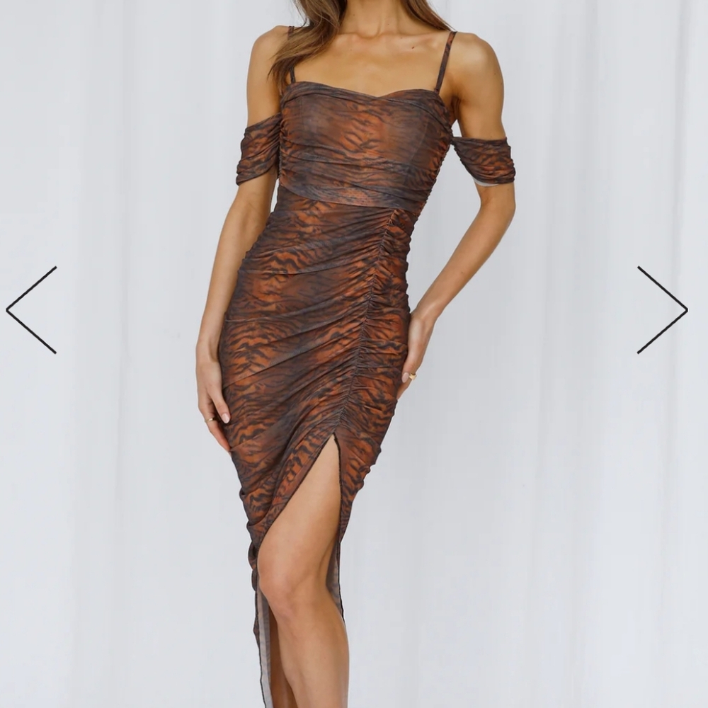 Hello Molly NWT Jungle Queen Midi Dress Size Medium